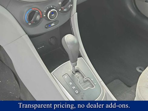 Used 2013 Hyundai Accent GLS image 23