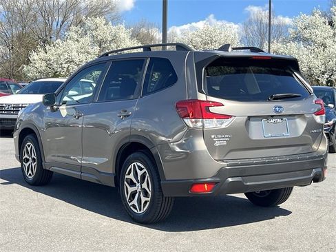 Used 2020 Subaru Forester Premium image 37