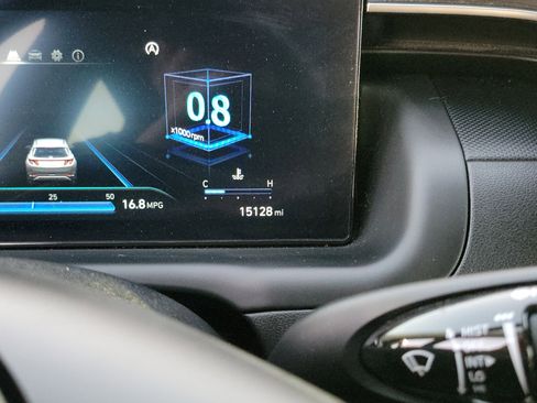 Certified 2024 Hyundai Tucson SE image 10