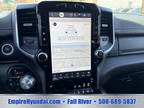 Used 2023 RAM 1500 Laramie AWD/4WD image 22