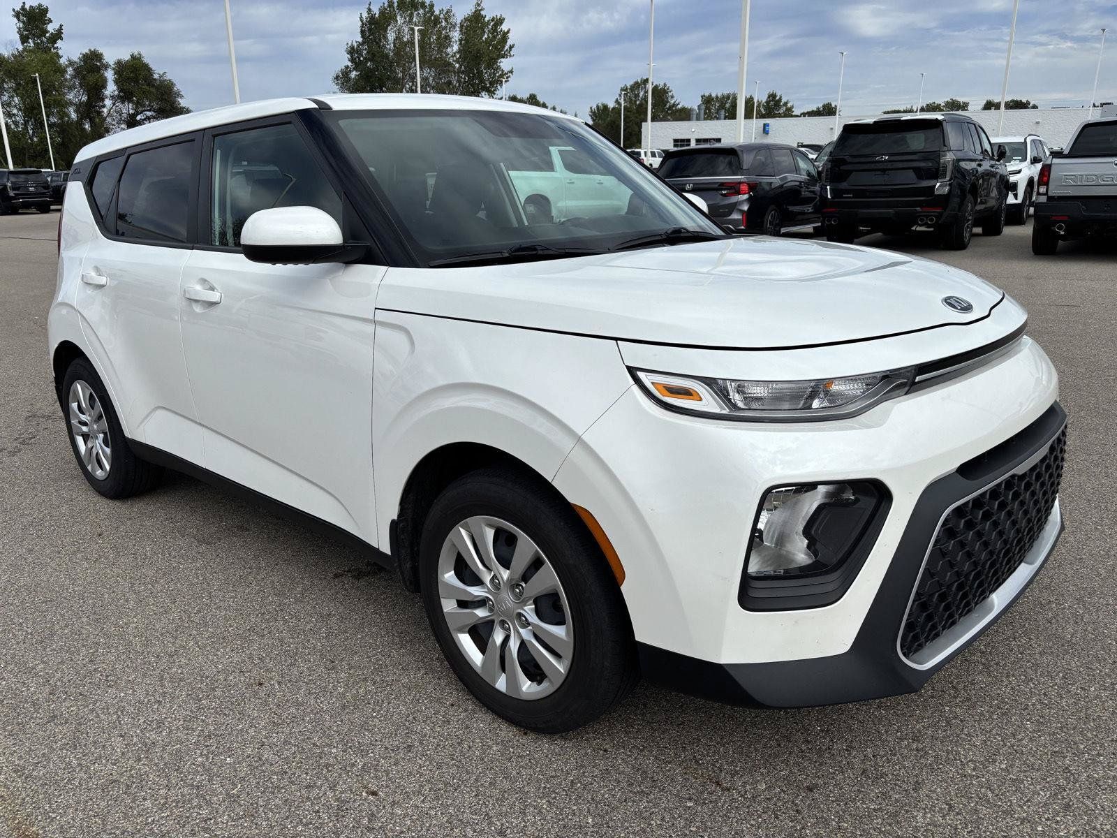 Used 2020 Kia Soul LX FWD image 9