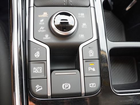 Certified 2026 Kia Sorento SX AWD/4WD image 33
