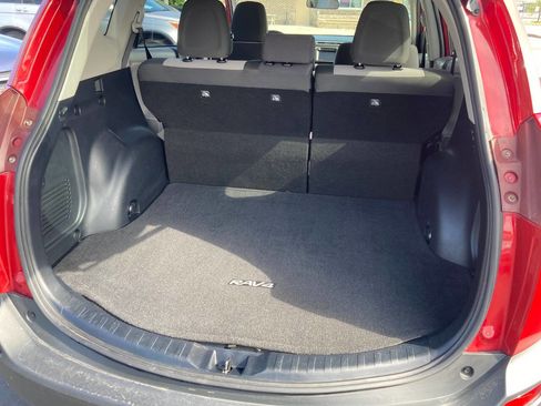 Used 2013 Toyota RAV4 XLE image 26