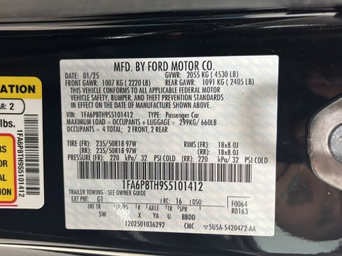Used 2025 Ford Mustang Premium RWD image 28