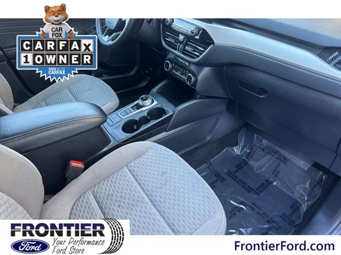 Certified 2022 Ford Escape SE w/ SE Sport Appearance Package AWD/4WD image 17