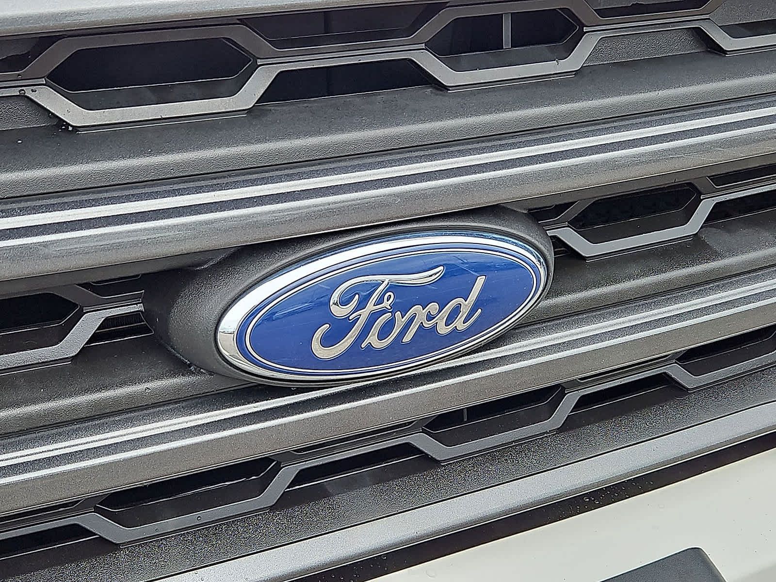 Used 2018 Ford EcoSport SES w/ SES Cold Weather Package AWD/4WD image 36