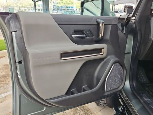 Used 2024 GMC Hummer EV 3X w/ Extreme Off-Road Package image 23