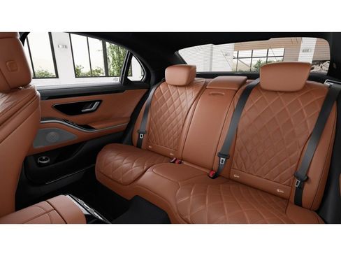 Used 2023 Mercedes-Benz S 580 4MATIC Sedan image 5