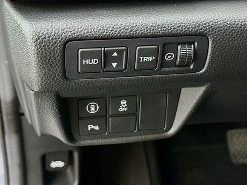 Used 2021 Honda Accord Touring image 17