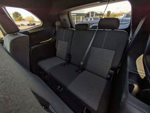 Certified 2025 GMC Acadia Elevation AWD/4WD image 25