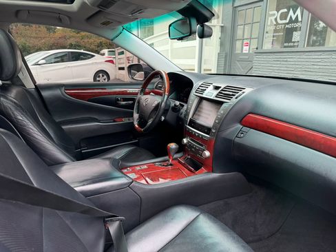 Used 2010 Lexus LS 460 L RWD image 26