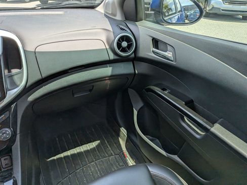 Used 2017 Chevrolet Sonic Premier w/ Driver Confidence Package FWD image 15