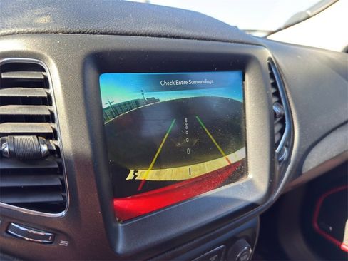 Used 2020 Jeep Compass Trailhawk w/ Leather Interior Group image 15