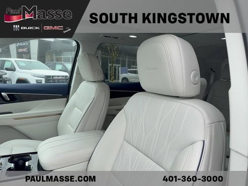 Used 2025 Buick Enclave Avenir w/ Trailering Package, 5000 lbs. image 13