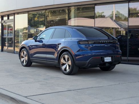 New 2025 Porsche Macan 4 Electric image 3