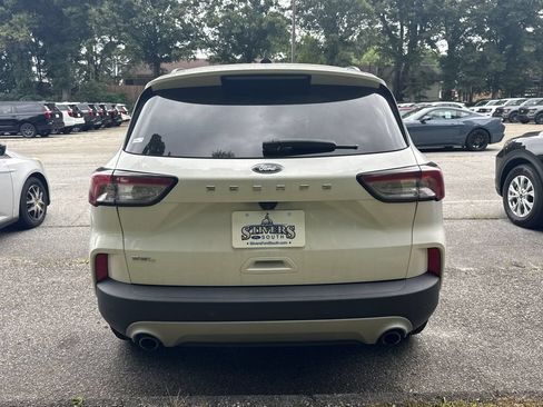Used 2022 Ford Escape SEL FWD image 4