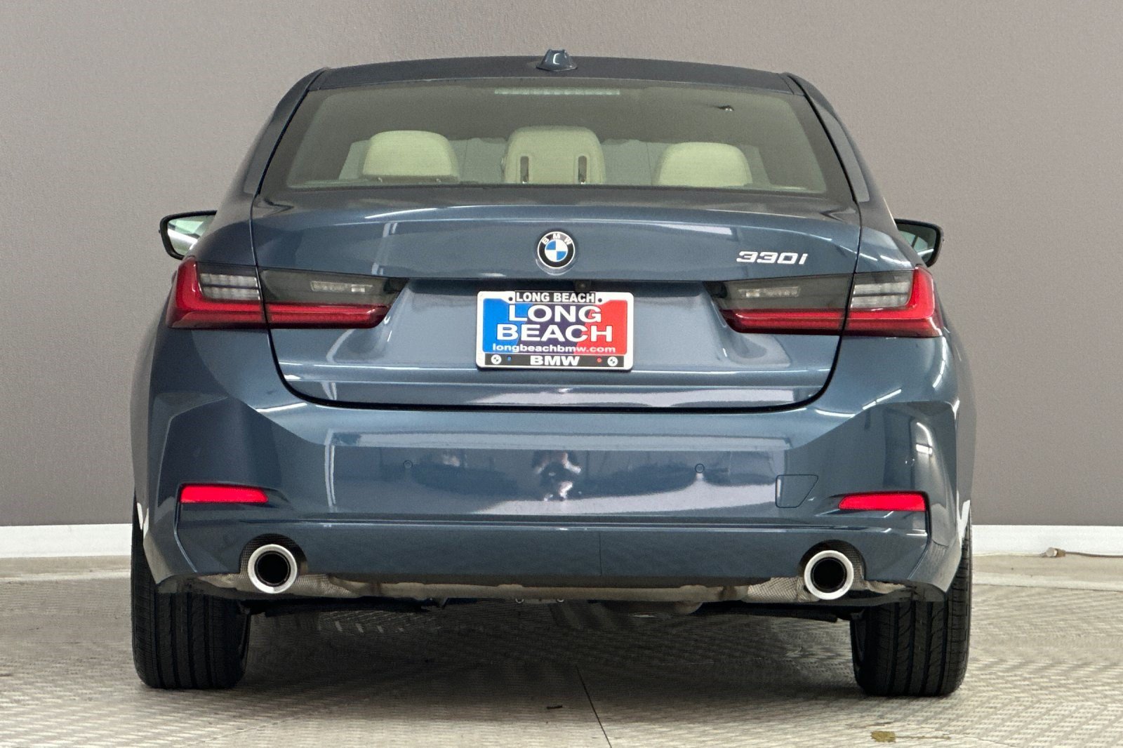 Certified 2025 BMW 330i Sedan RWD image 9