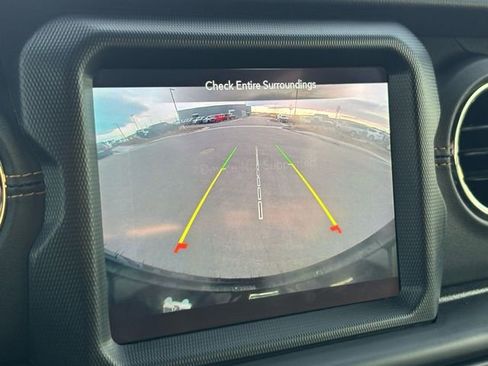 Certified 2021 Jeep Wrangler Unlimited Sahara image 38