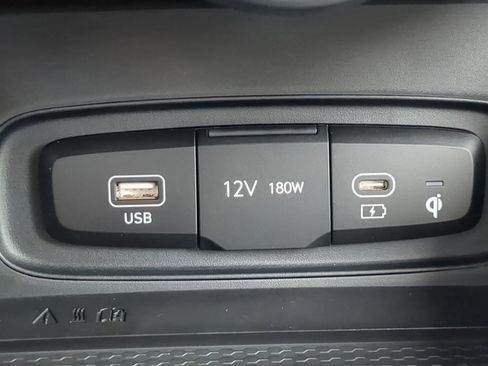 New 2026 Hyundai Venue SEL FWD image 22