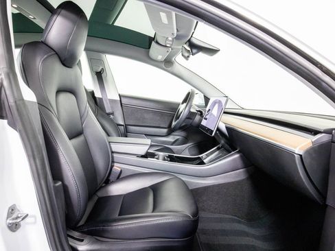 Used 2018 Tesla Model 3 Long Range image 10