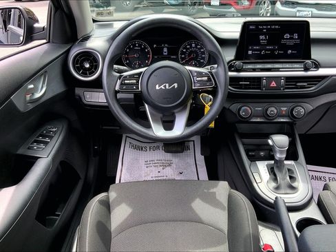 Used 2023 Kia Forte LXS FWD image 8