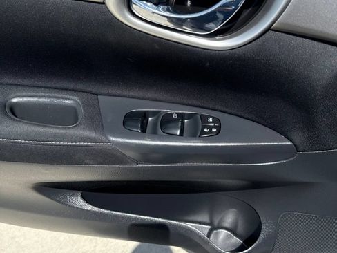 Used 2015 Nissan Sentra SV FWD image 9