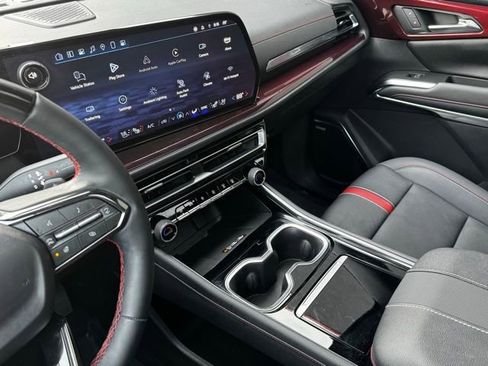 Certified 2024 Chevrolet Traverse RS w/ LPO, Floor Liner Package image 20