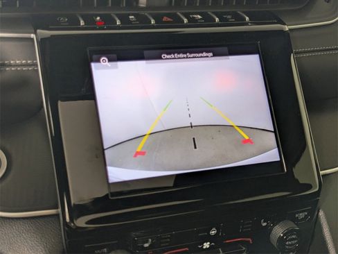 New 2025 Jeep Grand Cherokee Altitude image 25