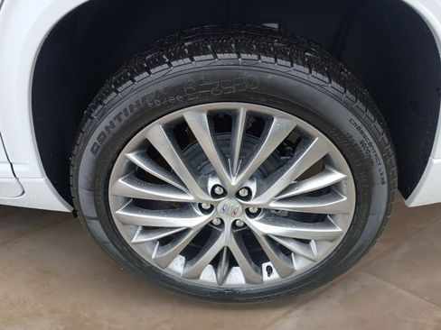 New 2026 Buick Enclave Avenir w/ Super Cruise Package FWD image 31
