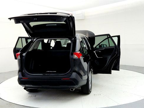 Certified 2025 Toyota RAV4 XLE AWD/4WD image 11