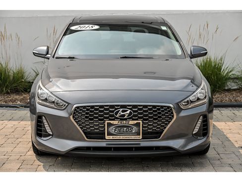 Used 2018 Hyundai Elantra GT w/ Tech Package 03 FWD image 4