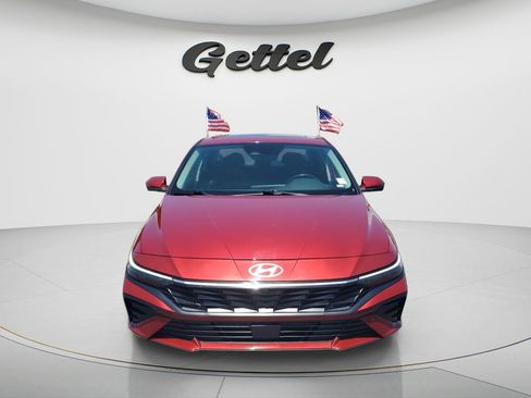 Used 2024 Hyundai Elantra Limited FWD image 2