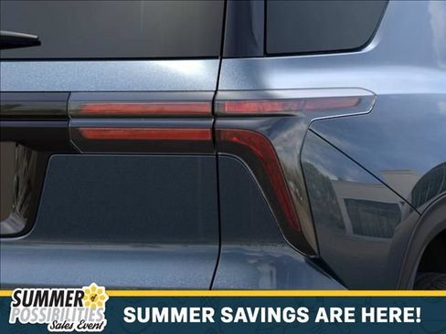 New 2026 Chevrolet Traverse LT w/ Driver Confidence Package FWD image 11