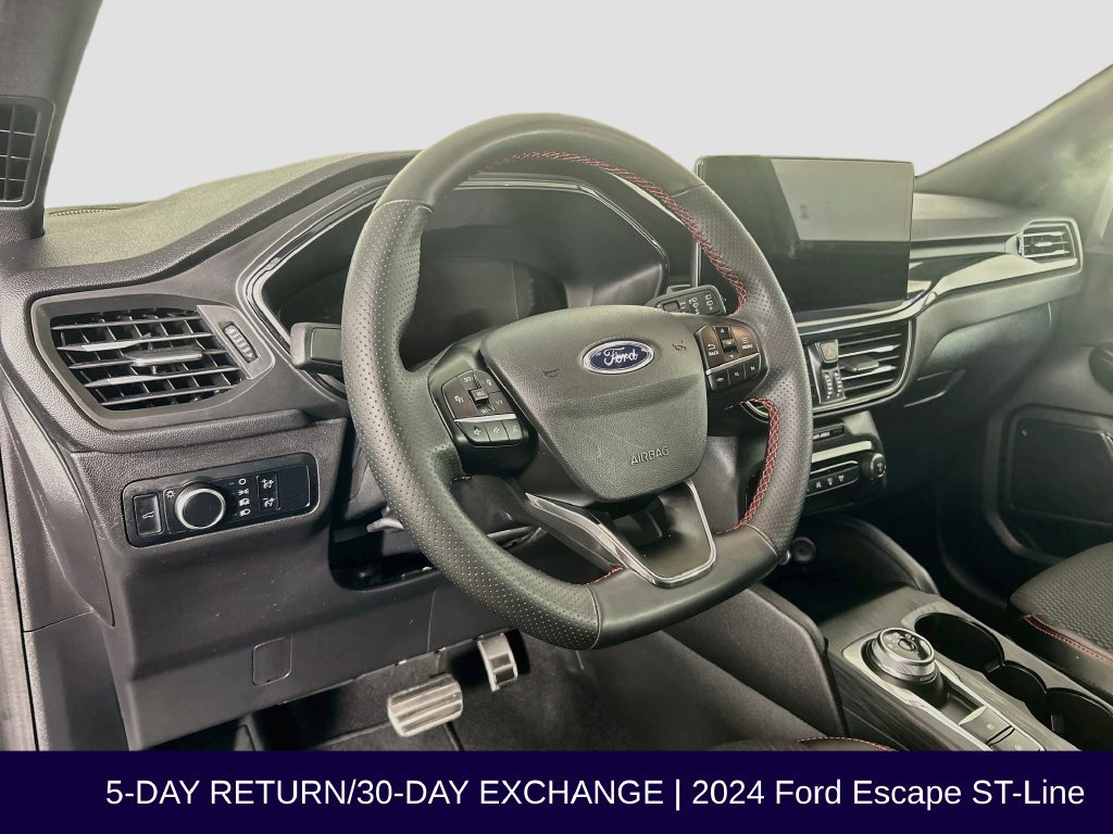 Used 2024 Ford Escape ST-Line w/ Tech Pack #1 FWD image 11