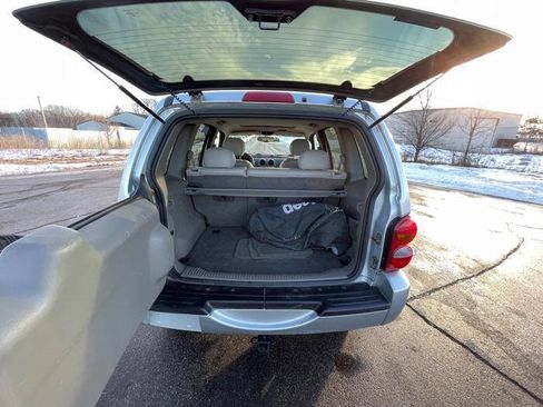 Used 2003 Jeep Liberty Limited image 23