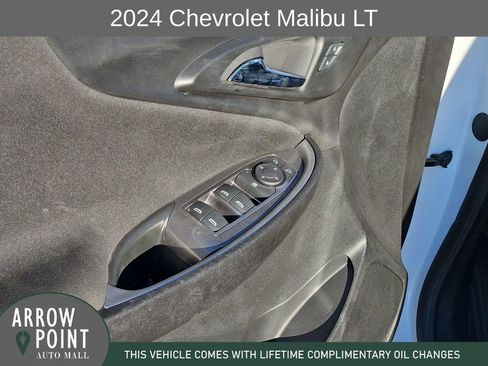 Used 2024 Chevrolet Malibu LT image 21