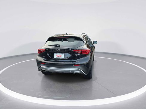 Used 2018 INFINITI QX30 AWD image 7