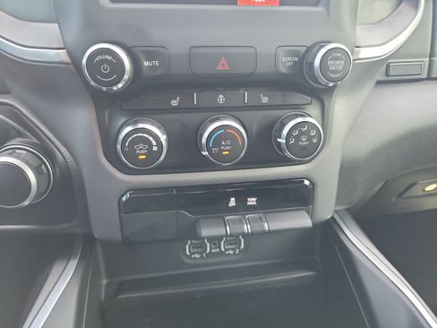 Used 2023 RAM 1500 Big Horn AWD/4WD image 26