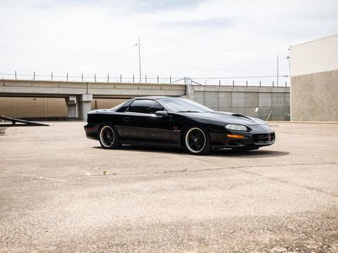Used 2002 Chevrolet Camaro Z28 w/ SS Performance/Appearance Pkg image 37