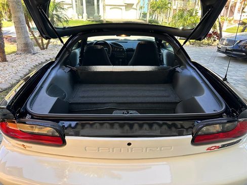 Used 1993 Chevrolet Camaro Z28 RWD image 71