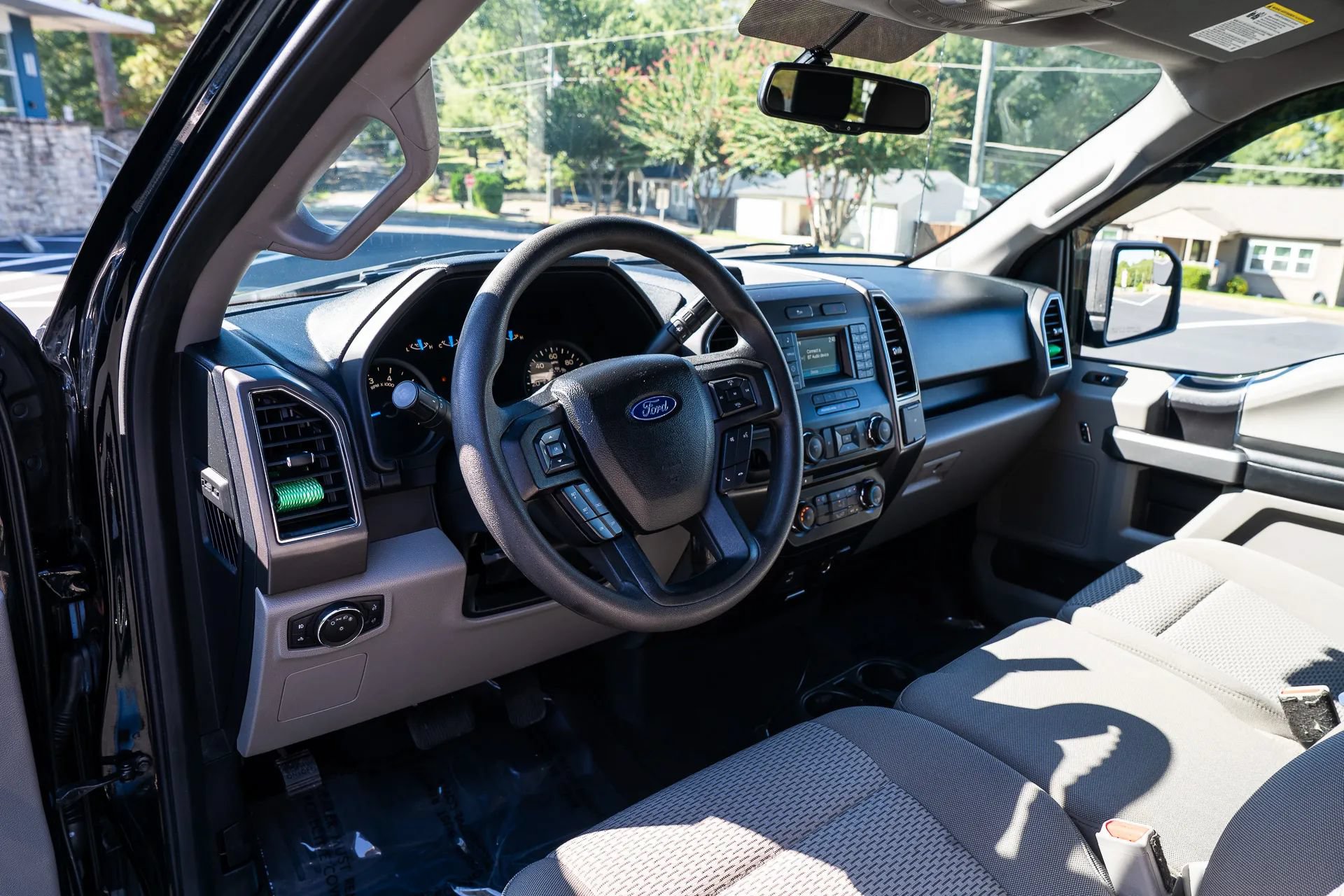 Used 2017 Ford F150 XLT RWD image 18