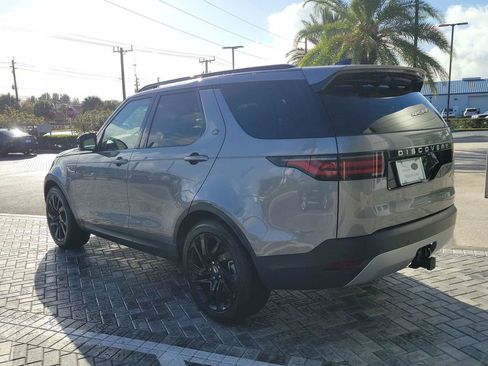 New 2025 Land Rover Discovery S AWD/4WD image 3
