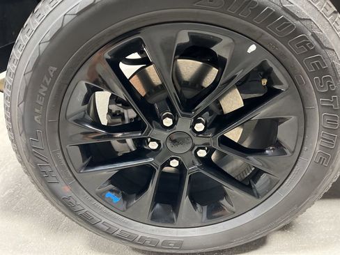 Used 2023 Jeep Wrangler Unlimited Sahara image 41