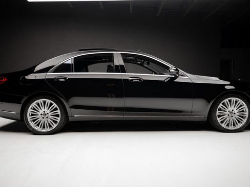 Used 2020 Mercedes-Benz S 450 Sedan image 34