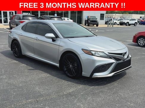 Used 2024 Toyota Camry XSE FWD image 2