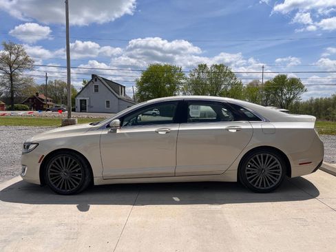 Used 2018 Lincoln MKZ Reserve w/ Climate Package AWD/4WD image 4