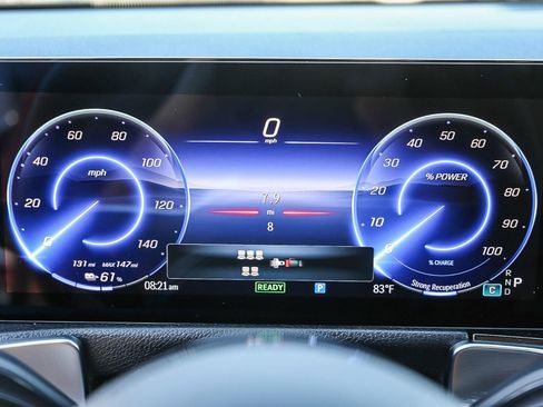 Used 2024 Mercedes-Benz EQB 300 4MATIC image 29