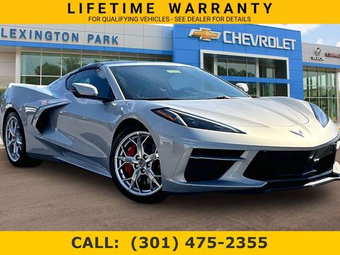 Used 2023 Chevrolet Corvette Stingray Preferred Cpe w/ Z51 Performance Package RWD image 1