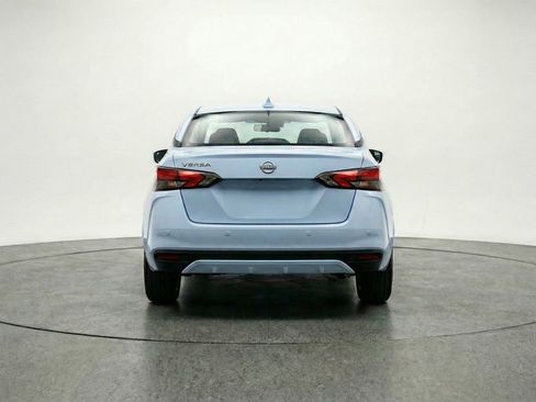 Used 2025 Nissan Versa SV FWD image 7