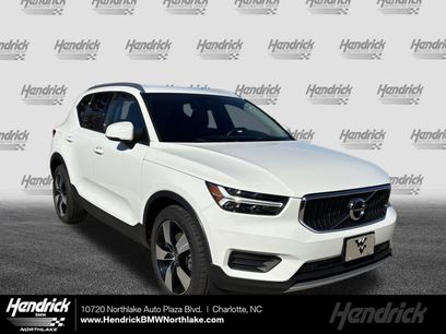 Used 2020 Volvo XC40 T5 Momentum w/ Protection Package